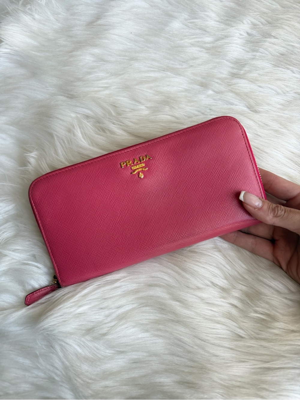 Authentic Prada Saffiano Zippy Wallet